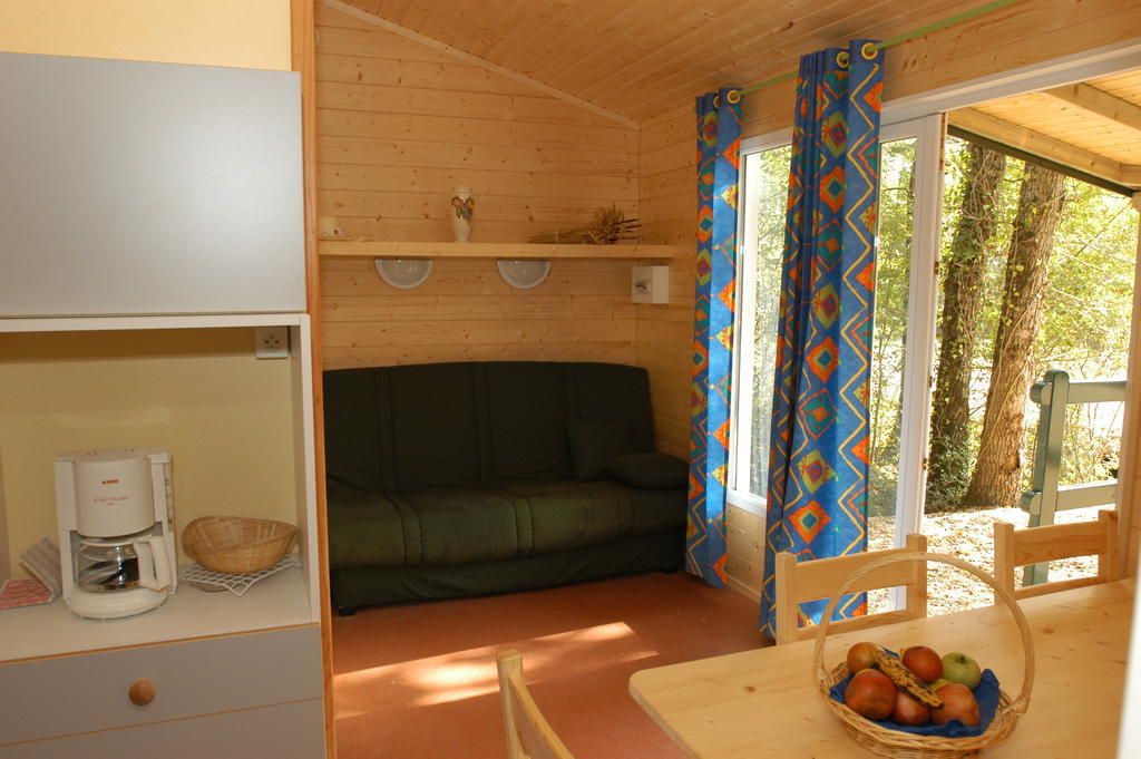 Chalet De La Heronniere Chef-Boutonne Ruang foto