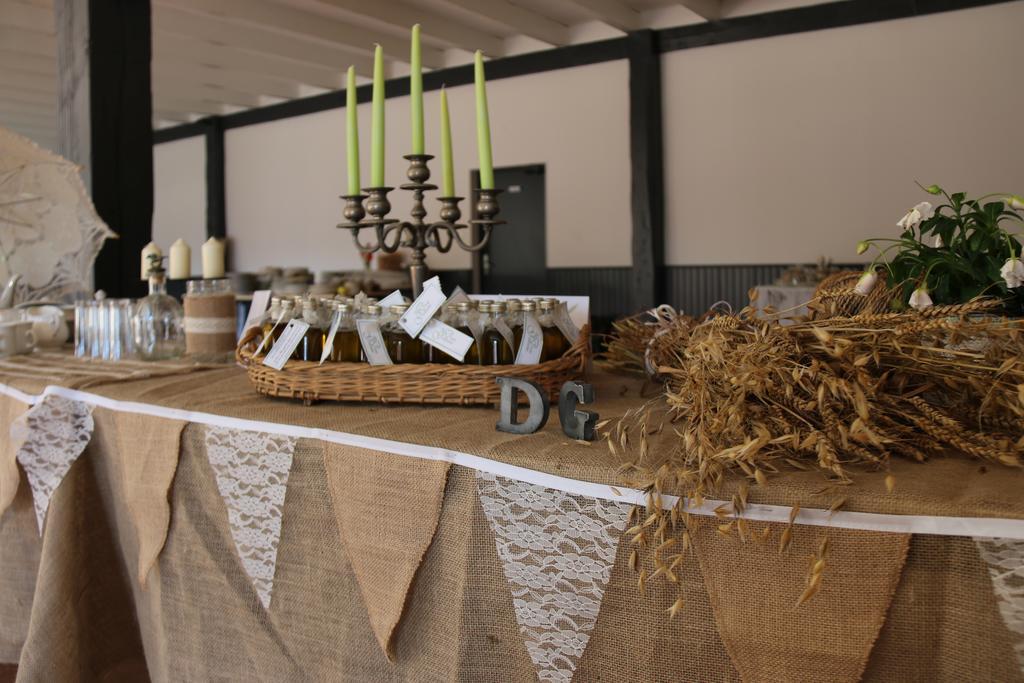 Chalet De La Heronniere Chef-Boutonne Bagian luar foto